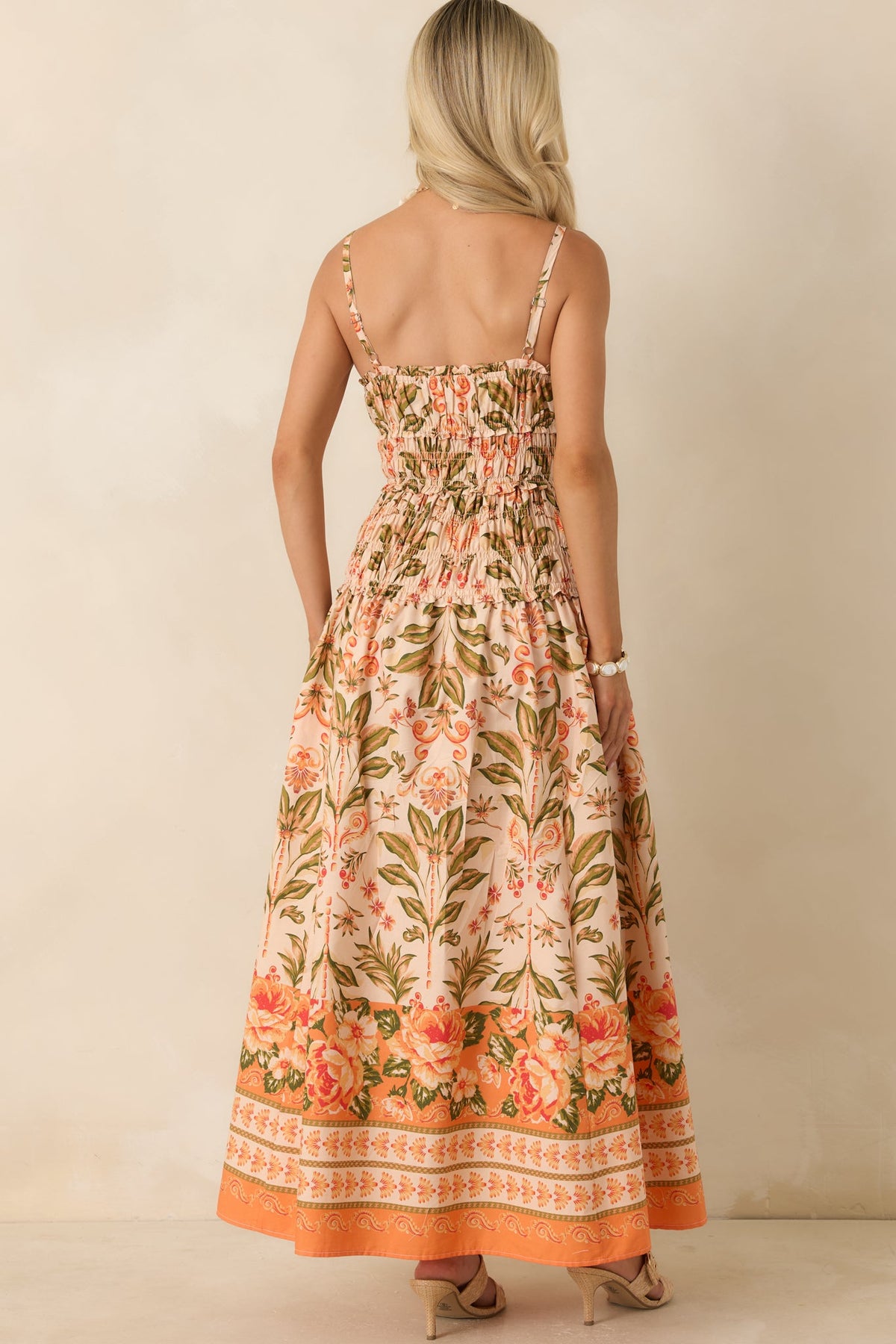 Slow Summer Vestido largo de algodón con estampado floral en tonos melocotón y verde