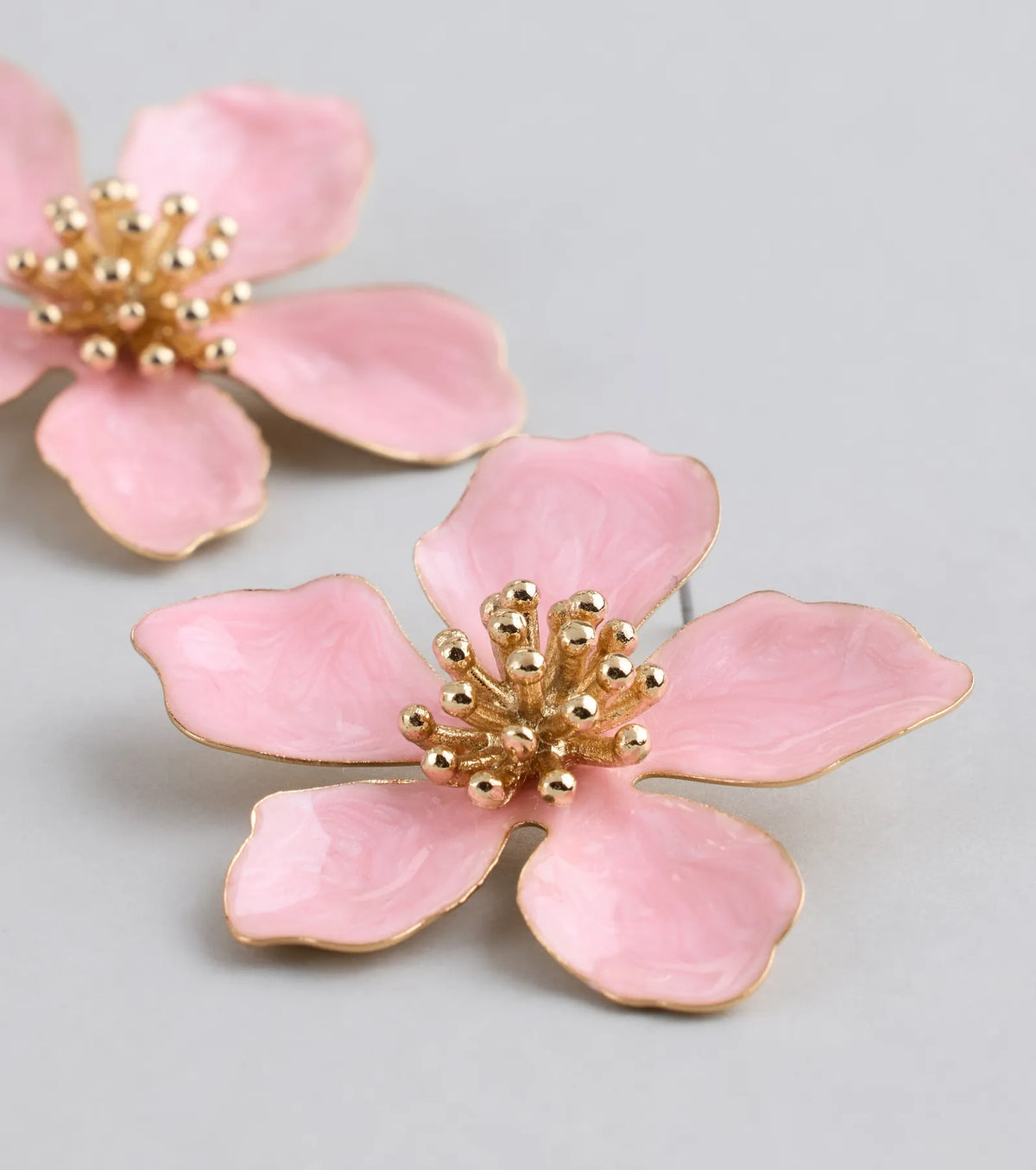 Pendientes de botón florales Bloom Babe – Joyería floral elegante para el día a día