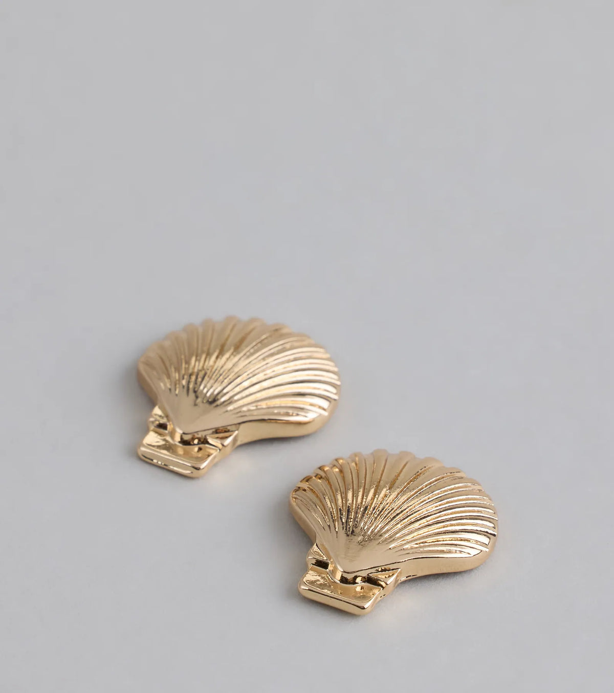 Pendientes de concha «Disfruta el día» – Joyería de inspiración costera para el día a día