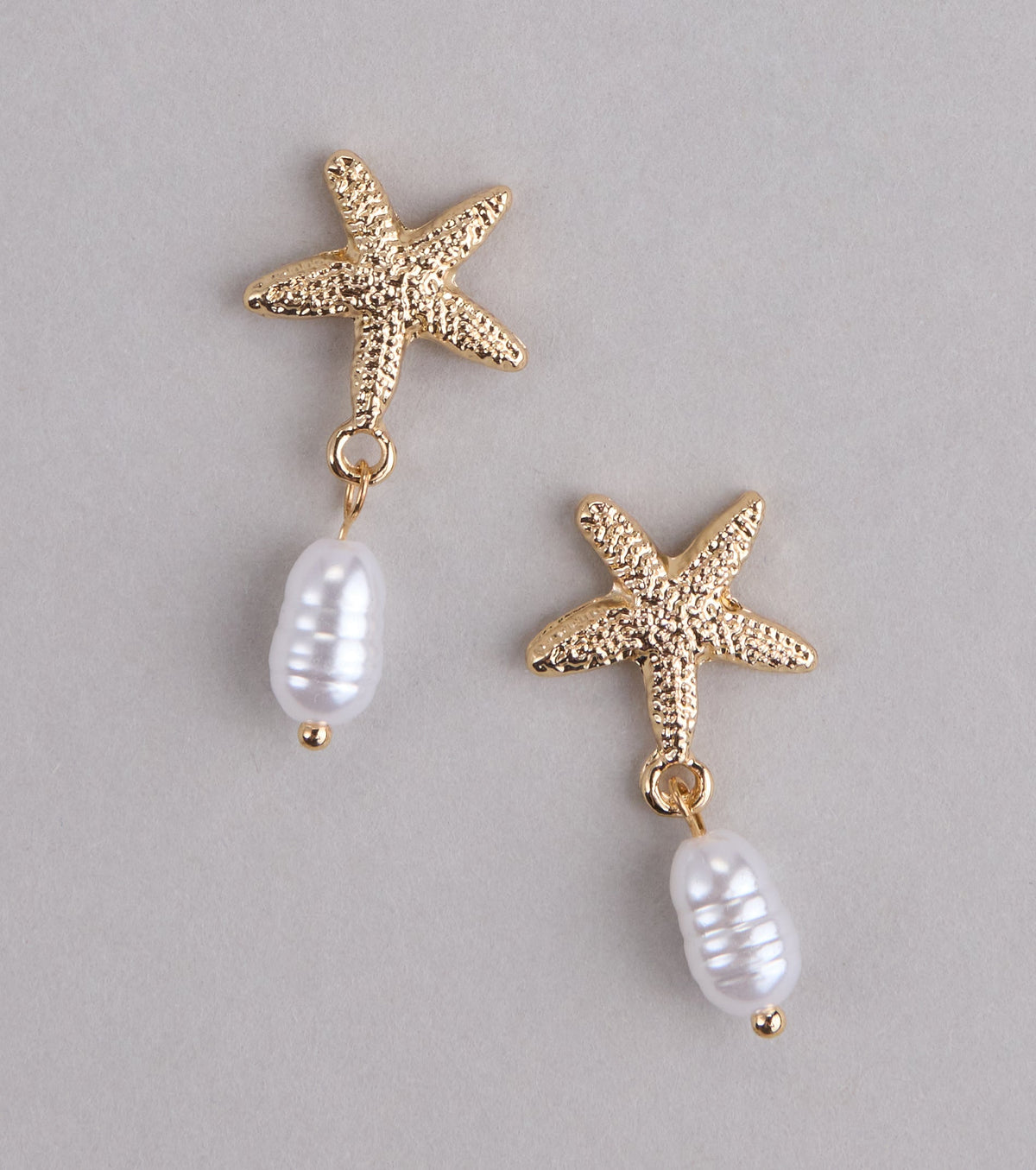 Pendientes colgantes Coastal Crush con estrellas de mar y perlas – Joyería elegante inspirada en la playa