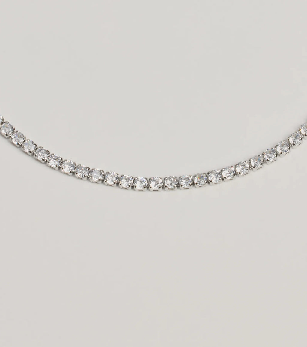 Elegante collar de tenis con circonitas cúbicas brillantes