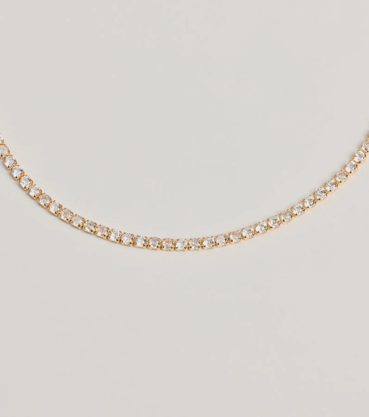 Elegante collar de tenis con circonitas cúbicas brillantes