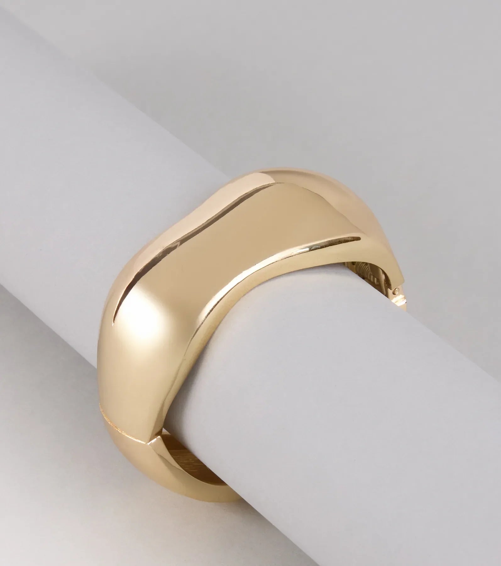 Pulsera tipo brazalete