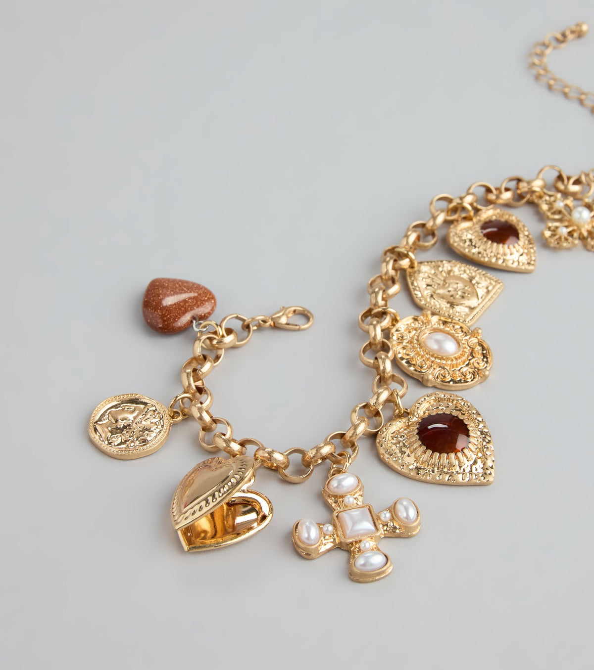 Pulsera elegante de cadena con dijes y cierre seguro