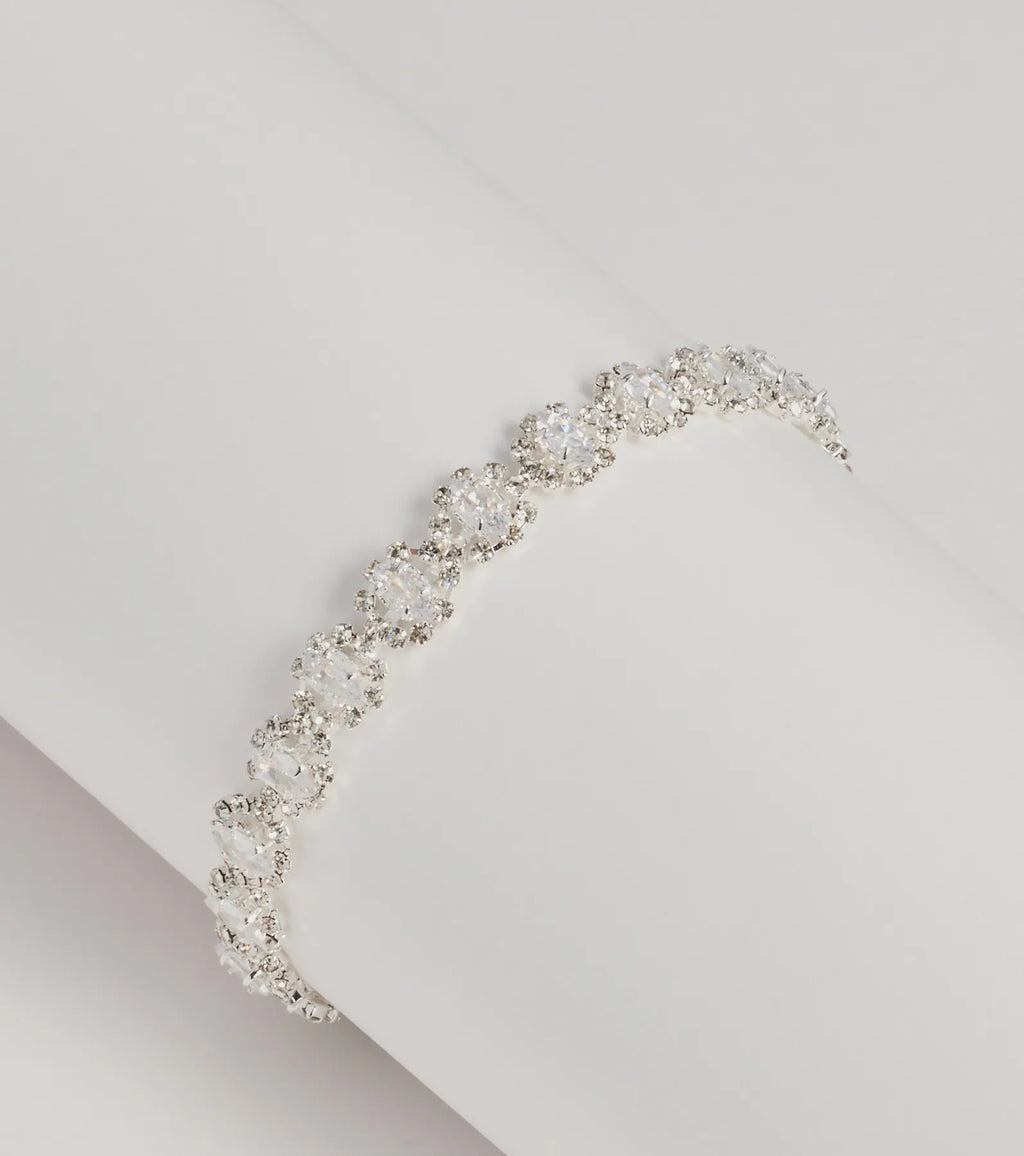 Pulsera Sweet Luxe con cierre floral de circonitas cúbicas