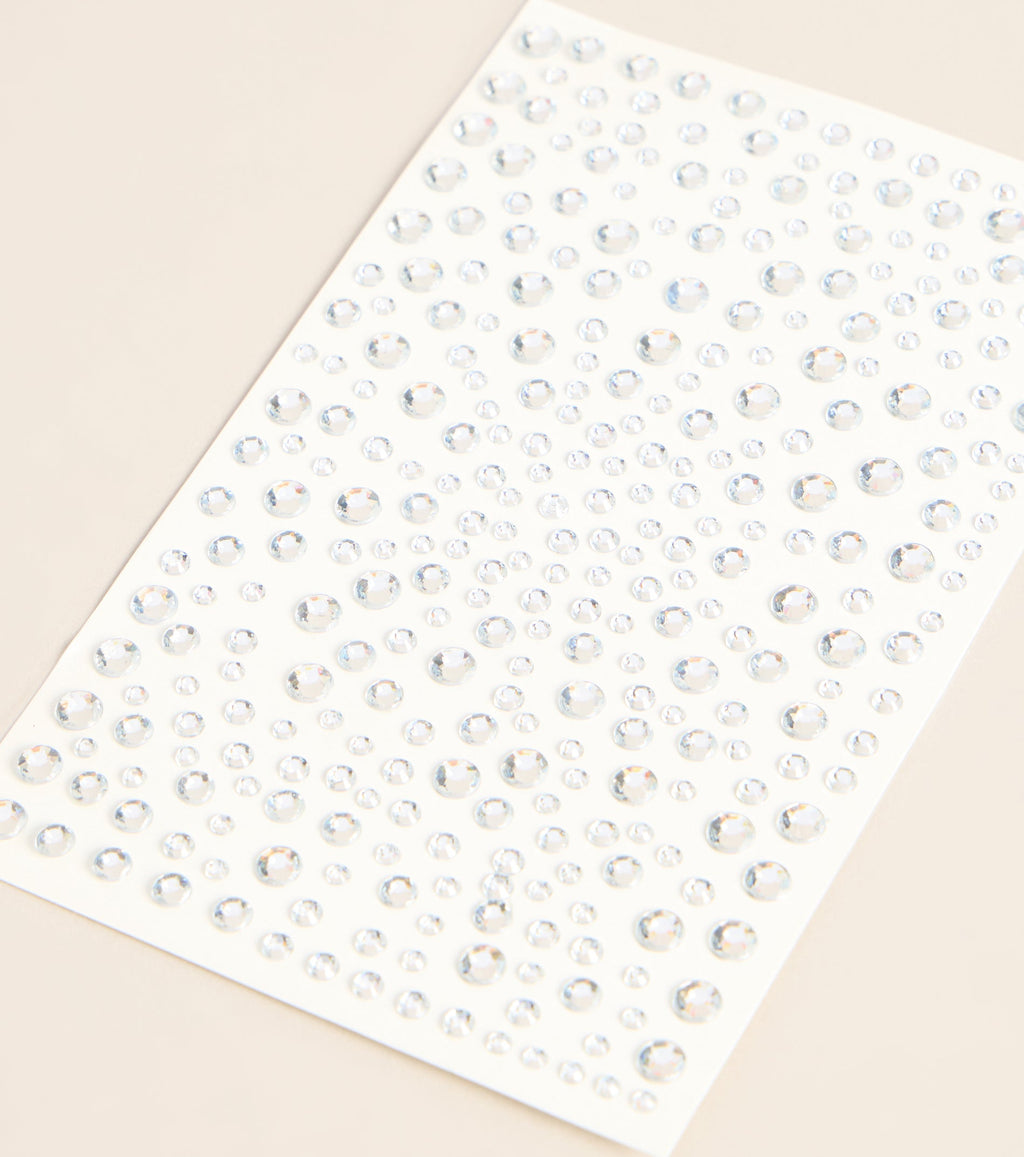 Brilla a tu manera: Gemas para el rostro y el cuerpo