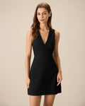 Elegante vestido mini negro sin mangas con escote en V para mujer