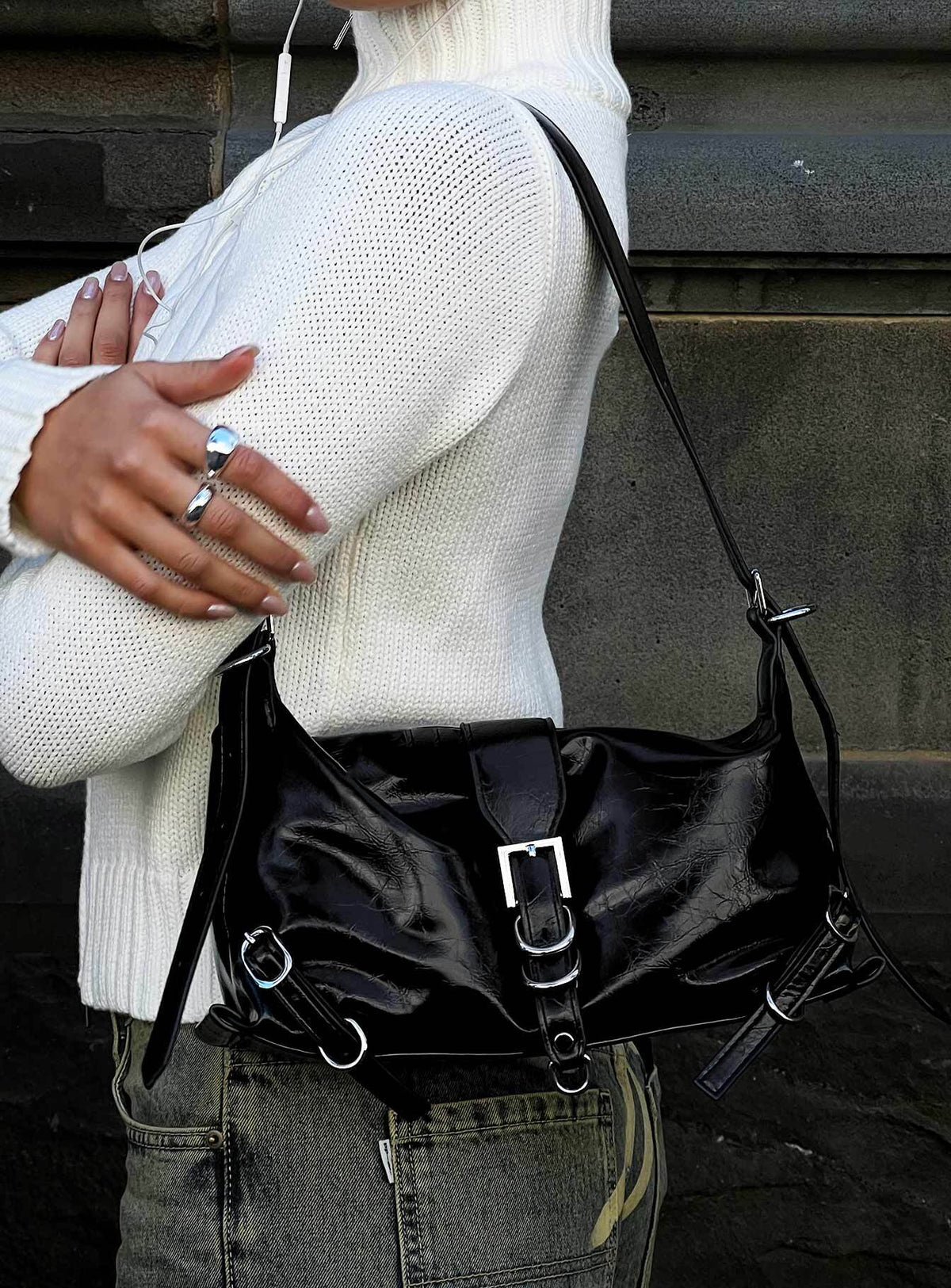 Bolso de hombro negro elegante