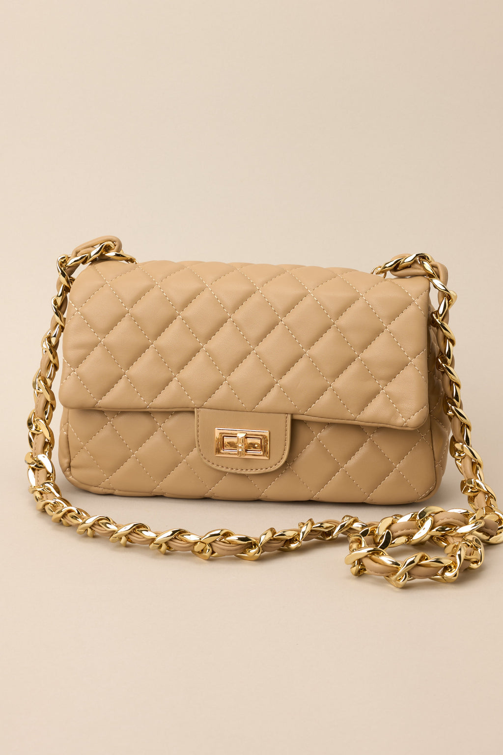 Bolso acolchado color tostado Innegable