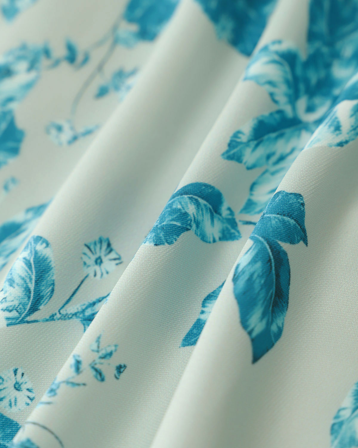 Shorts azules florales
