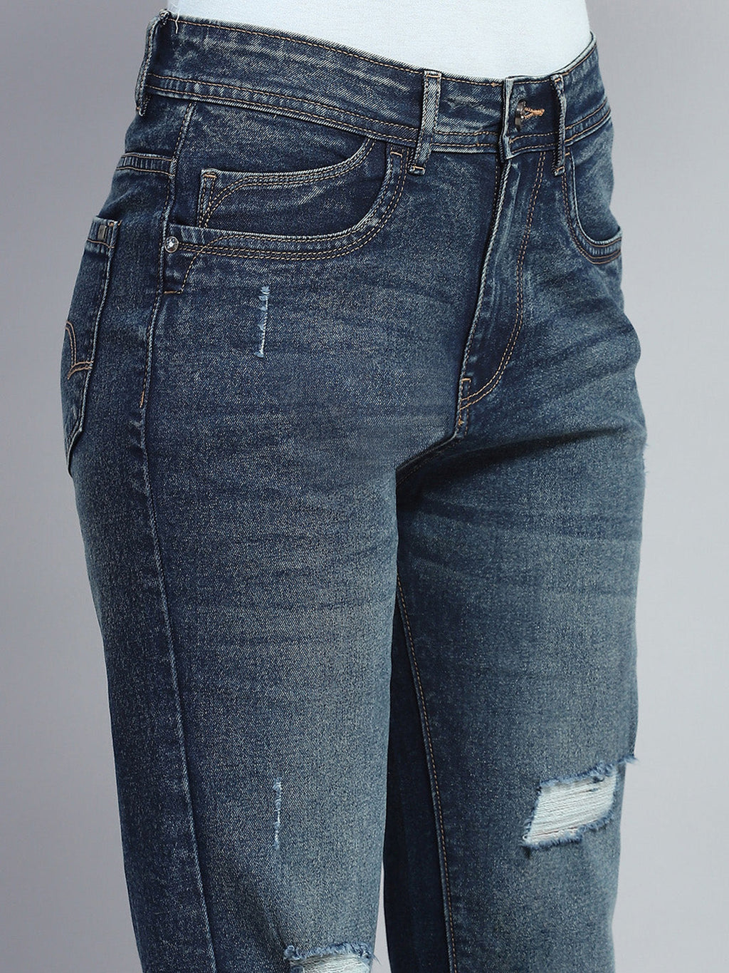 Jeans de mezclilla azules para mujer, de corte recto y ligeramente desgastados