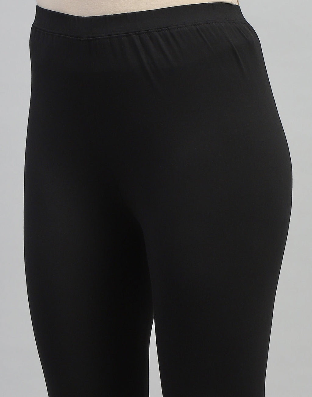 Leggings negros lisos de corte regular para mujer