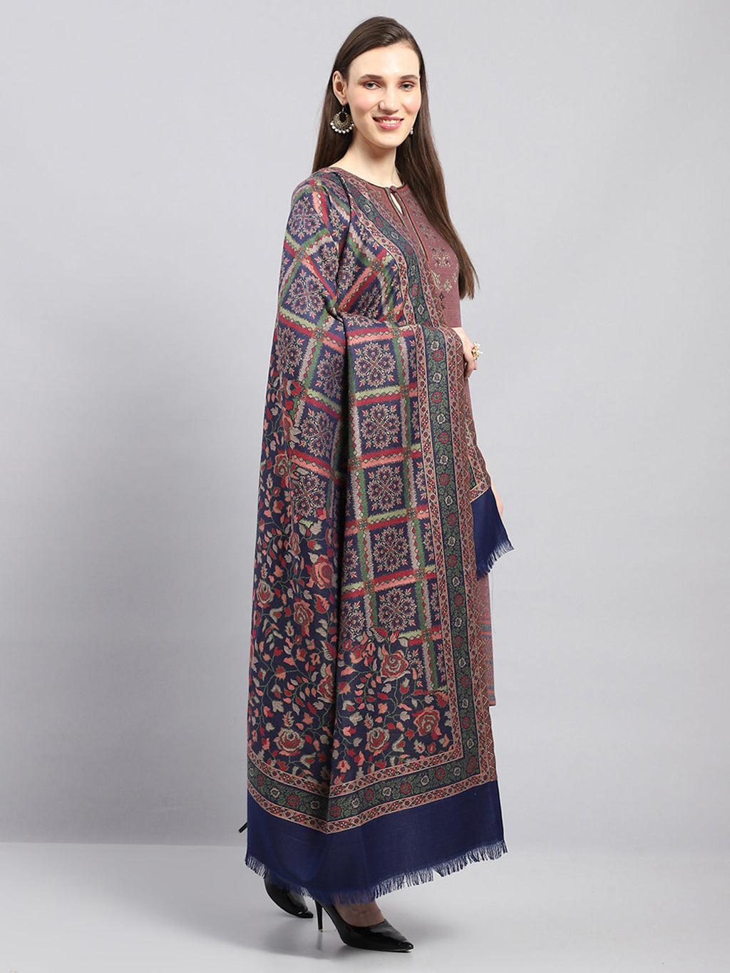 Chal multicolor con diseño exclusivo para mujer: elegante y versátil