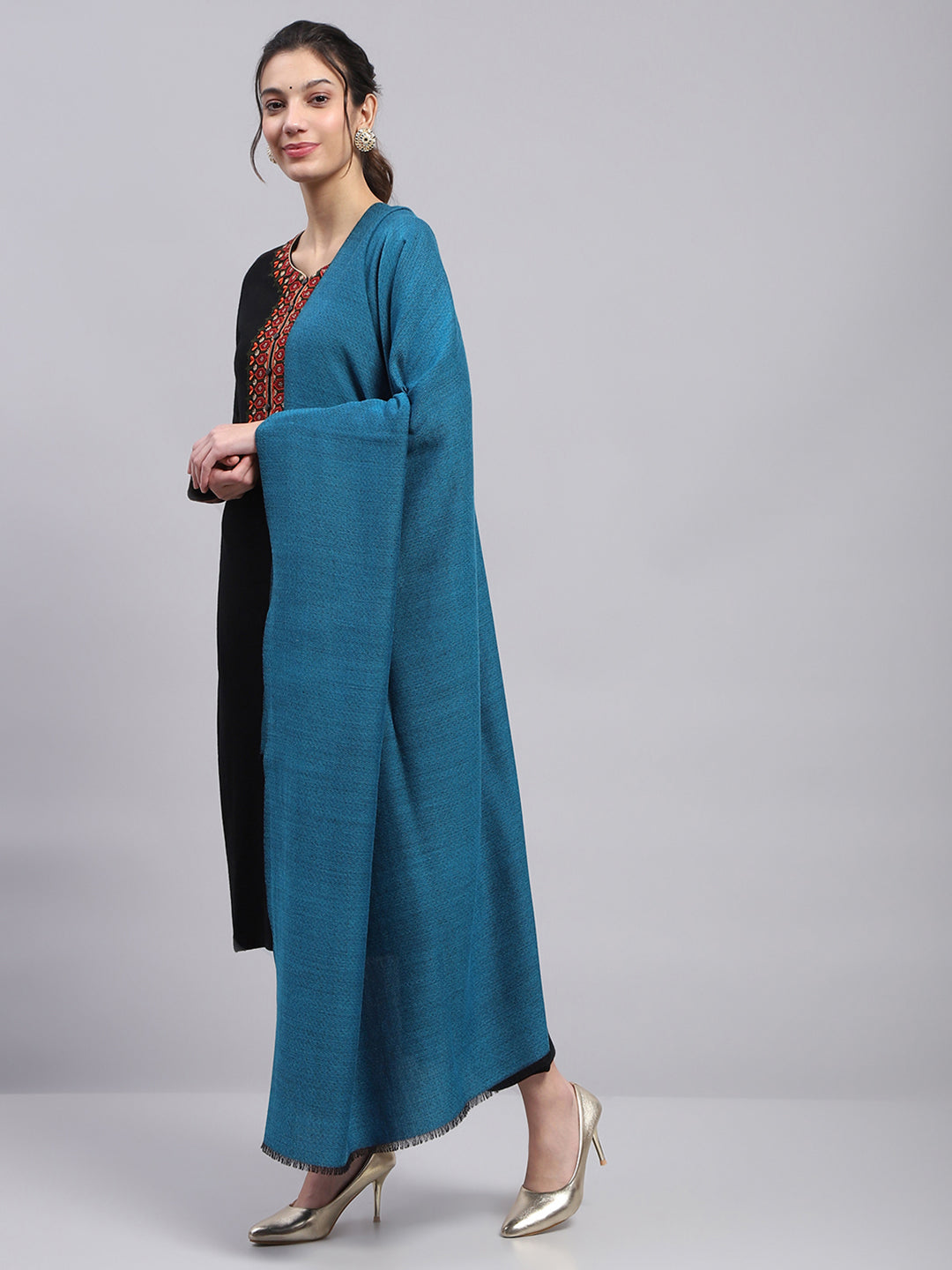 Chal reversible azul liso para mujer