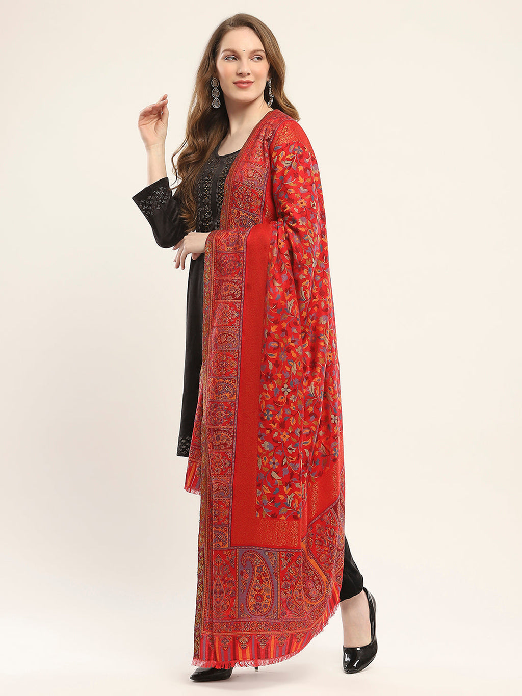 Chal rojo con diseño para mujer