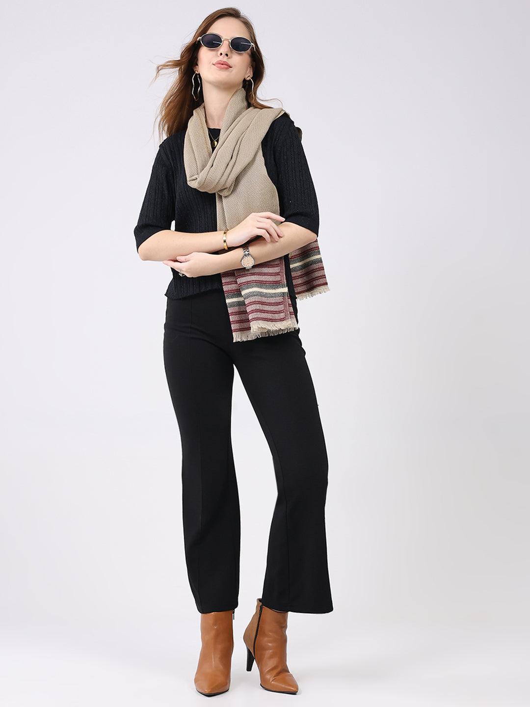 Estola de lana beige con diseño estampado para mujer