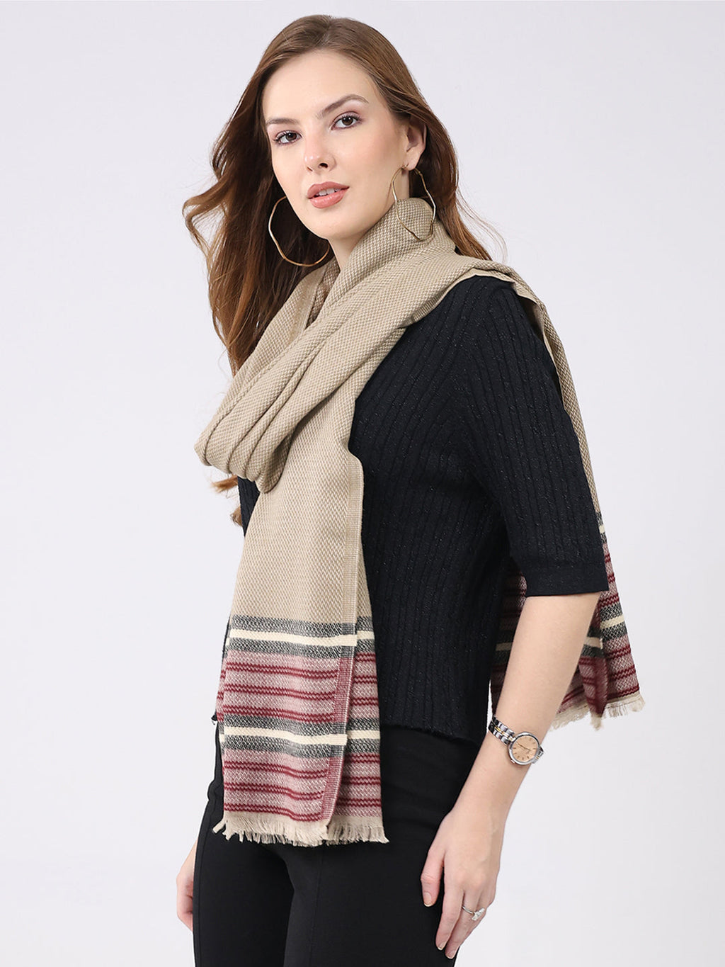 Estola de lana beige con diseño estampado para mujer