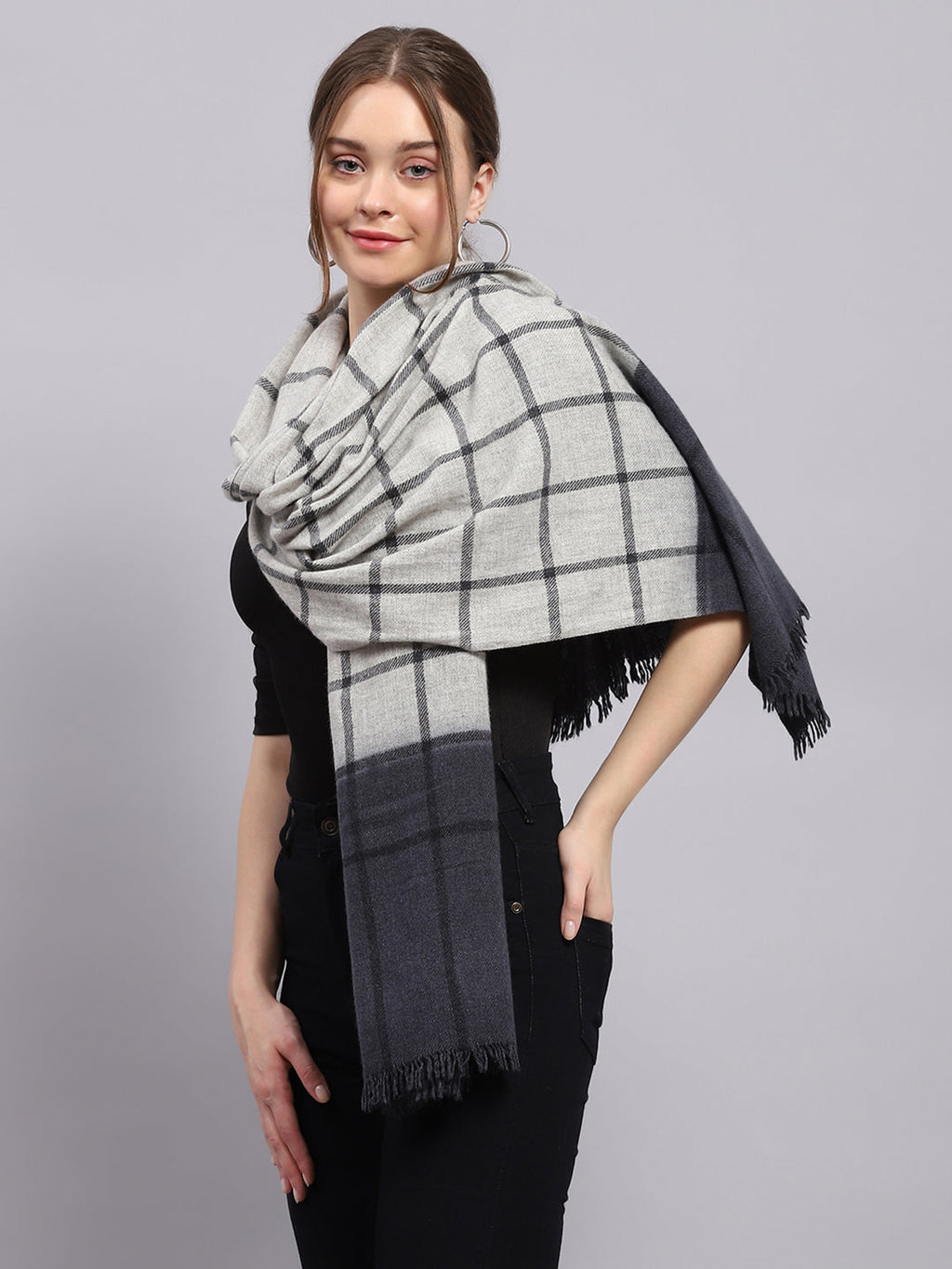 Estola gris a cuadros para mujer