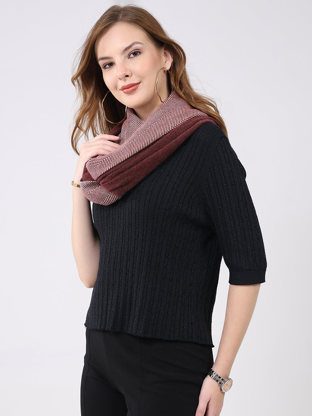 Estola de lana multicolor con diseño propio para mujer: envolvente elegante y acogedora