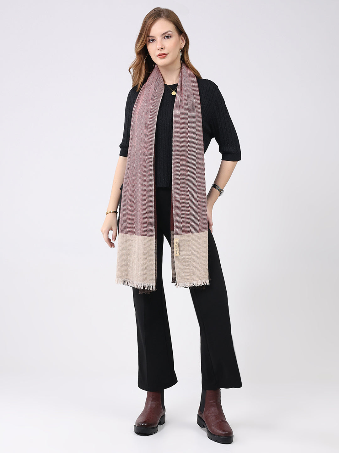 Estola de lana multicolor con diseño propio para mujer: envolvente elegante y acogedora