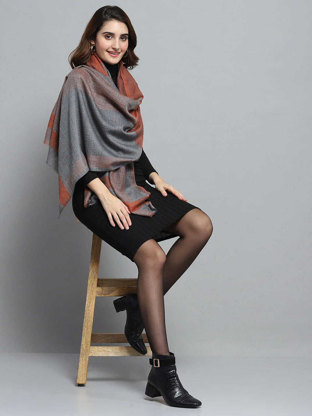 Estola de moda multicolor con diseño estampado para mujer