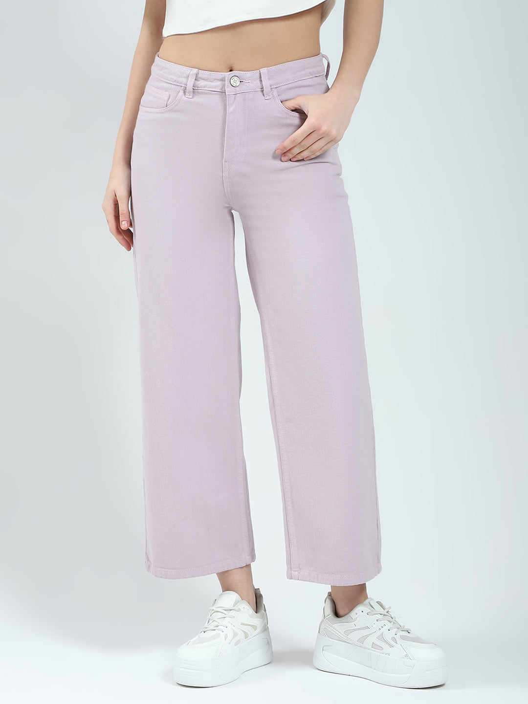 Vaqueros de mezclilla morados de corte regular para mujer