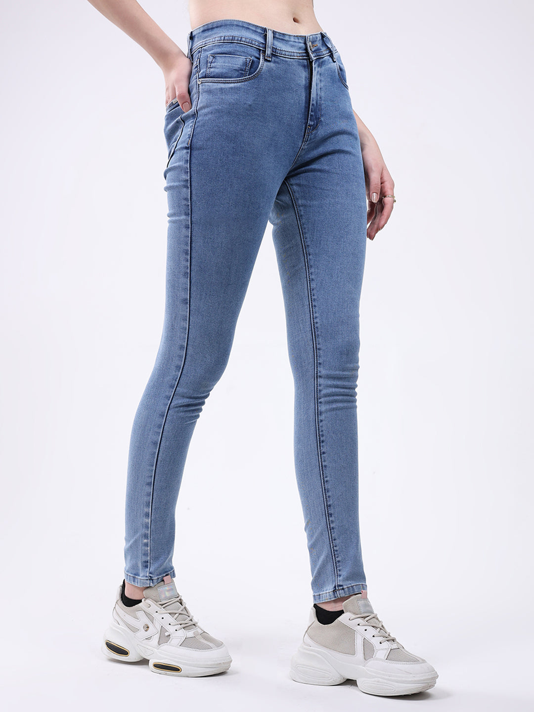 Jeans de mezclilla azules lisos de corte entallado para mujer