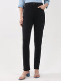 Jeans de mezclilla negros lisos de corte entallado para mujer