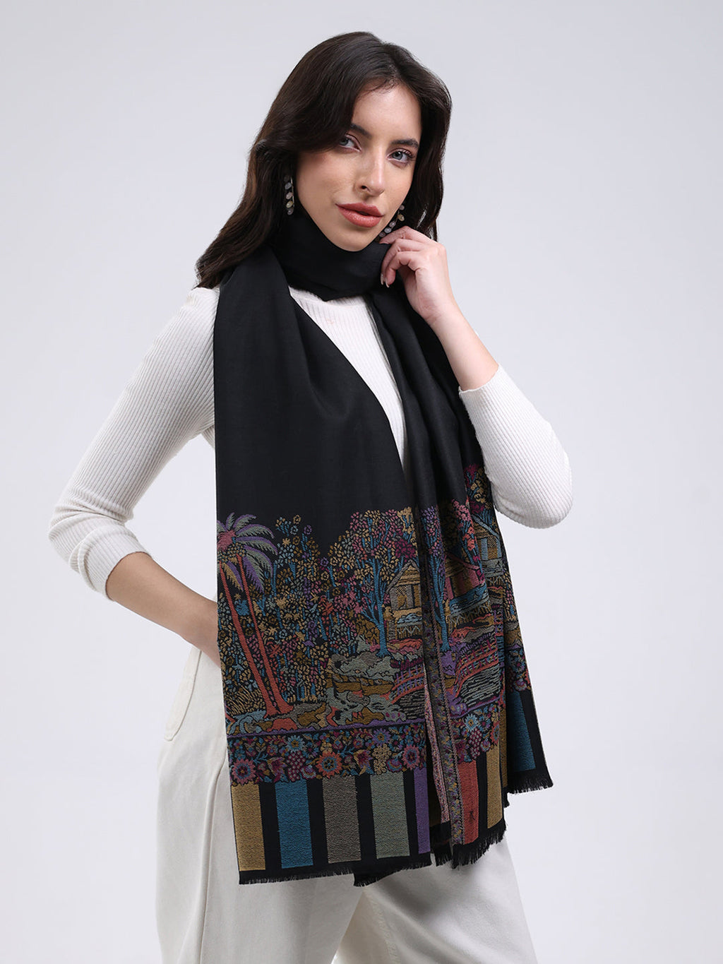 Chal de mezcla de lana estampado negro para mujer