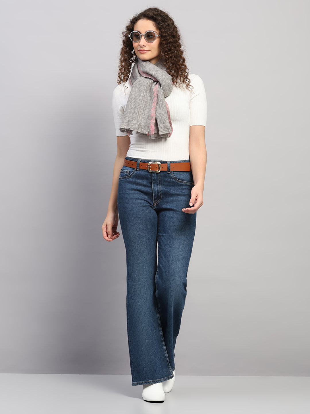 Estola de lana multicolor elegante con diseño tejido para mujer