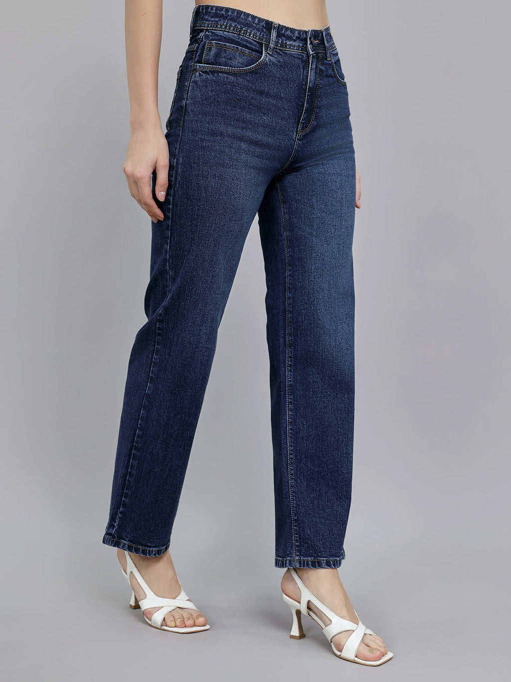 Jeans de mezclilla azul claro de pierna recta para mujer