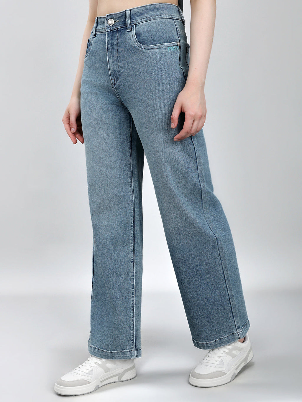 Vaqueros de mezclilla azules lisos de corte regular para mujer