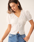 Blusa blanca floral con mangas