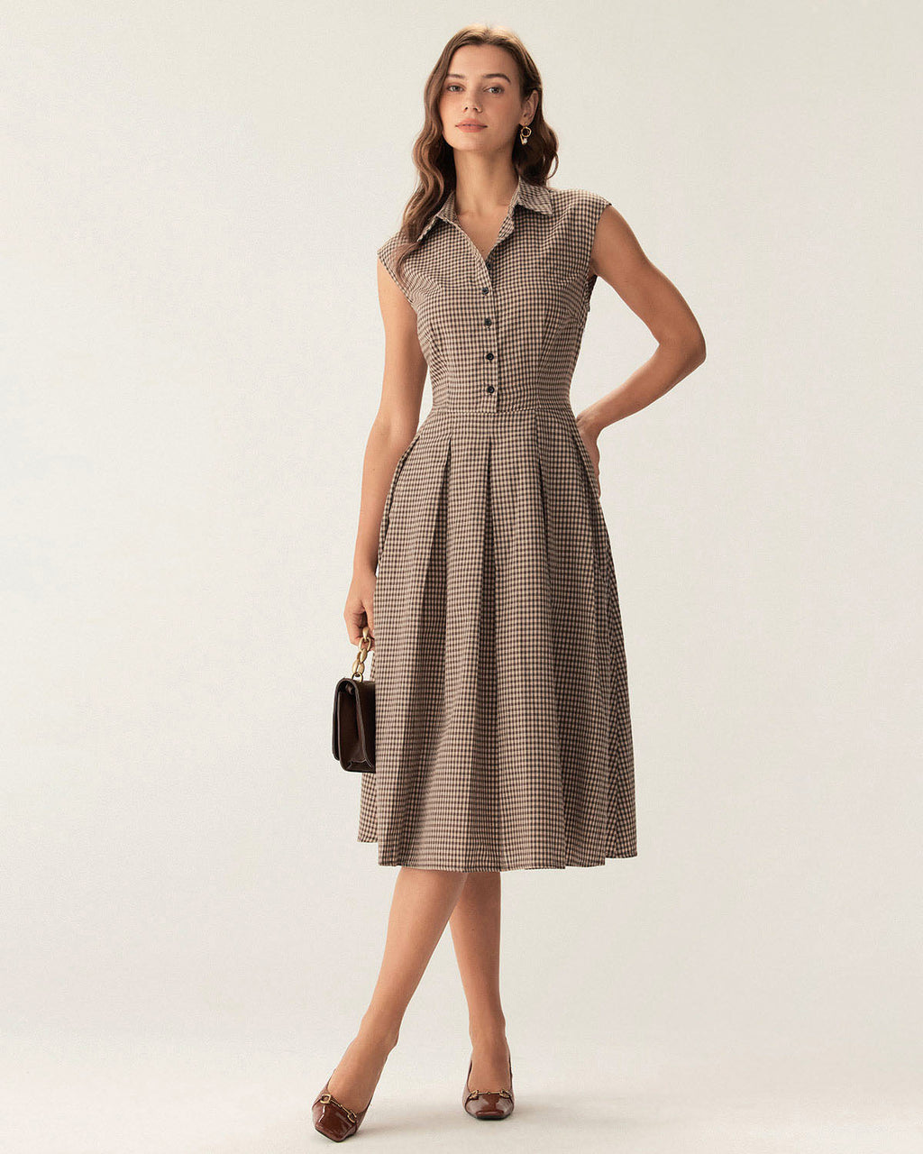 Vestido plisado de cuadros marrones