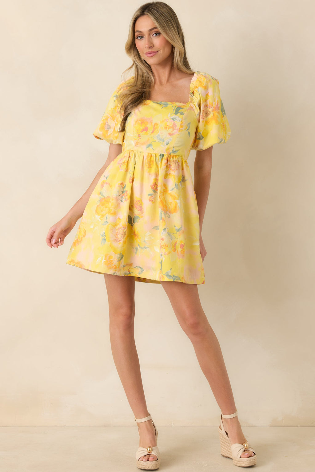 Minivestido floral de algodón amarillo mantequilla Prosperina Eloise