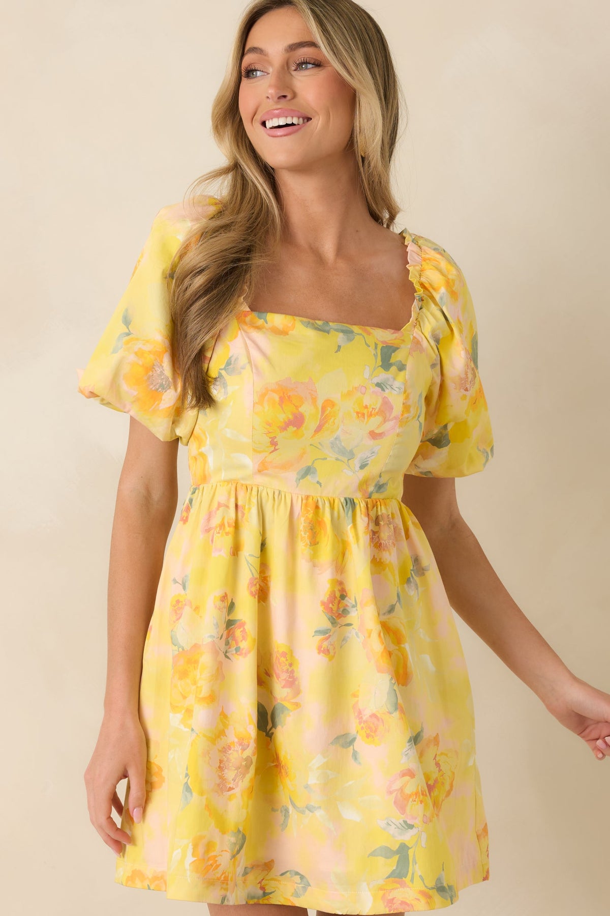 Minivestido floral de algodón amarillo mantequilla Prosperina Eloise
