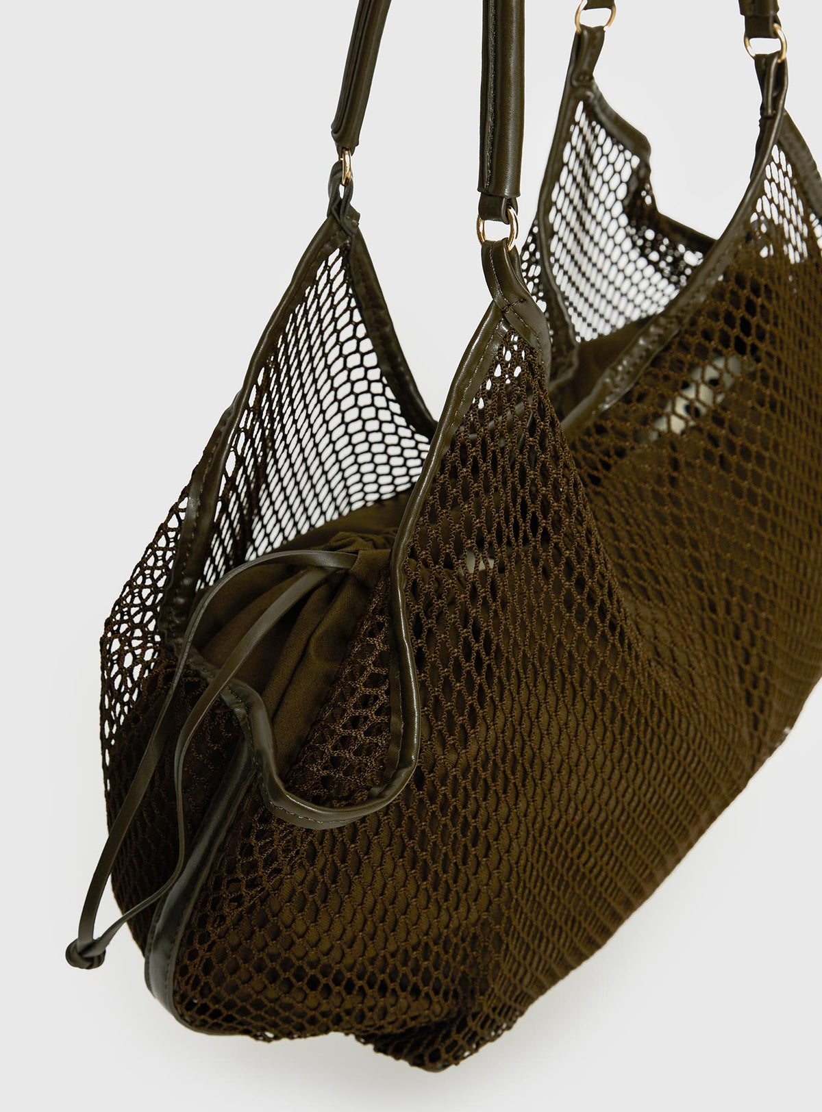 Bolso tote de malla caqui Isolda