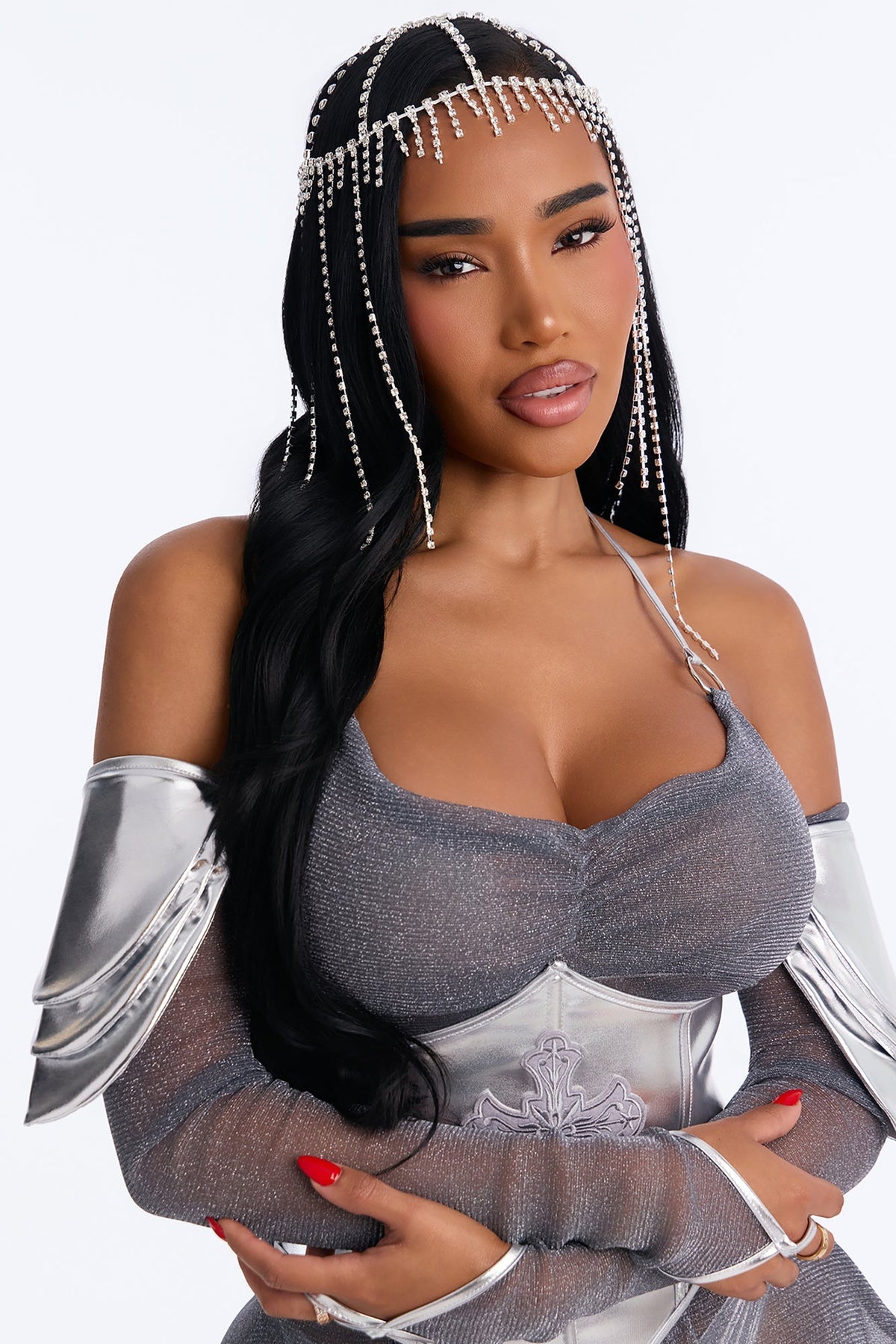 Disfraz de diosa con armadura plateada