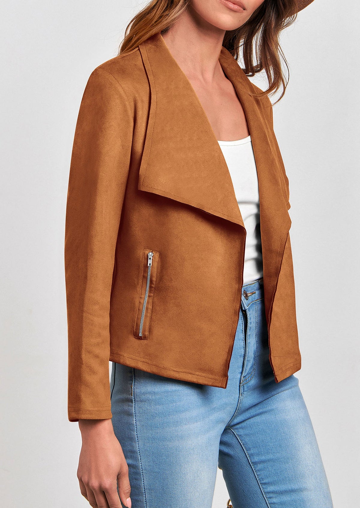 Chaqueta corta de sintético