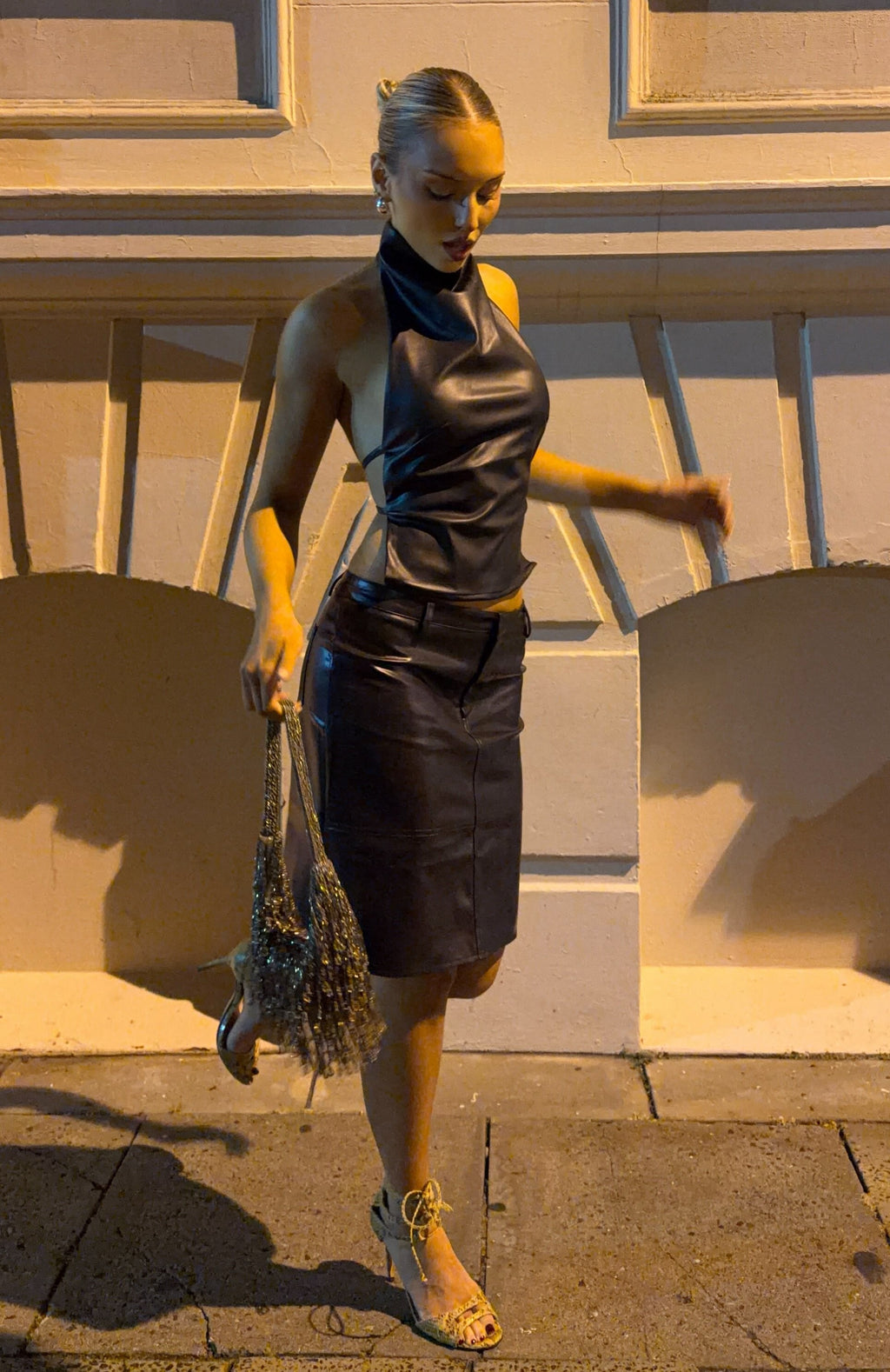 Falda midi negra