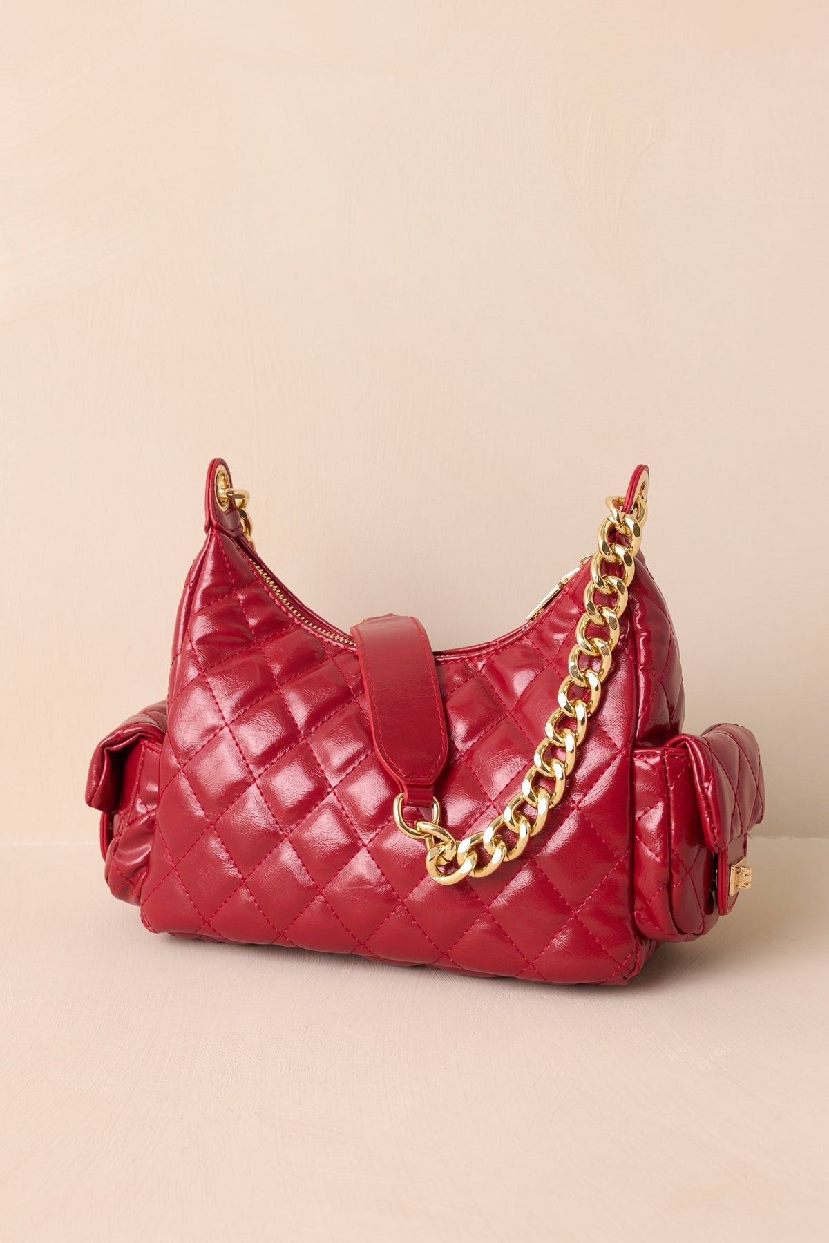 Bolso de mano chic rojo de cuero acolchado