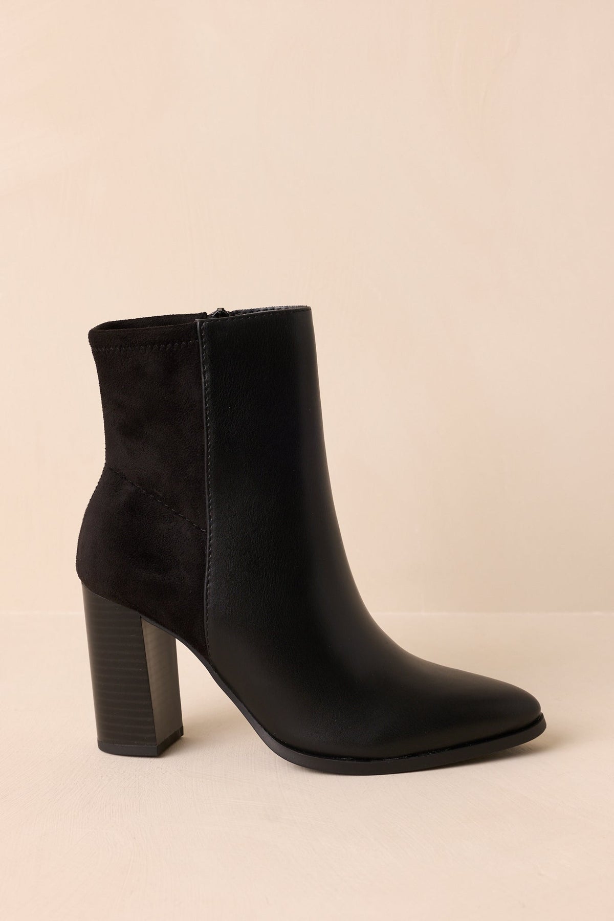 Botines negros de ante sintético Stand Corrected – Calzado elegante para el día a día
