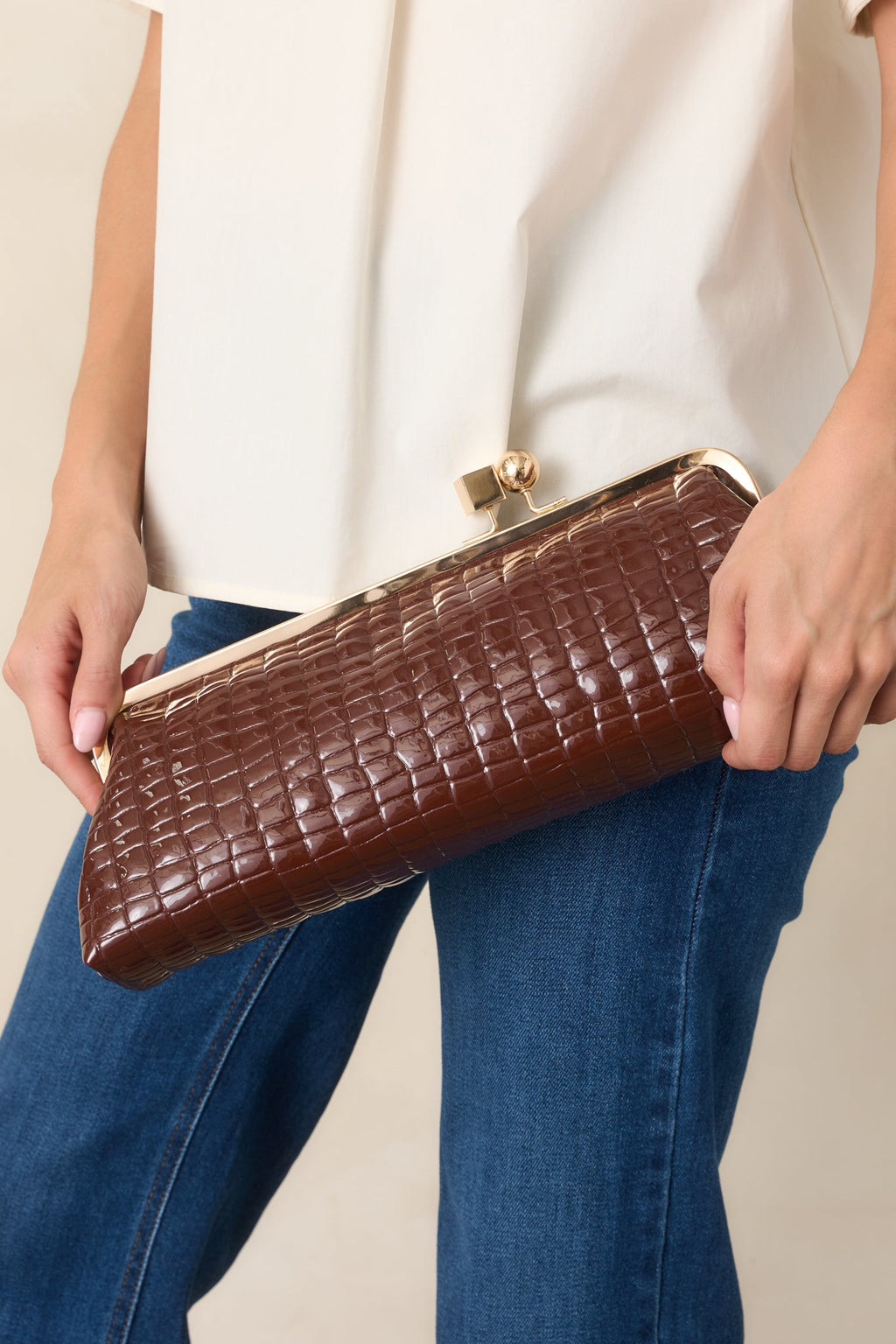 Bolso de mano de cuero marrón chocolate