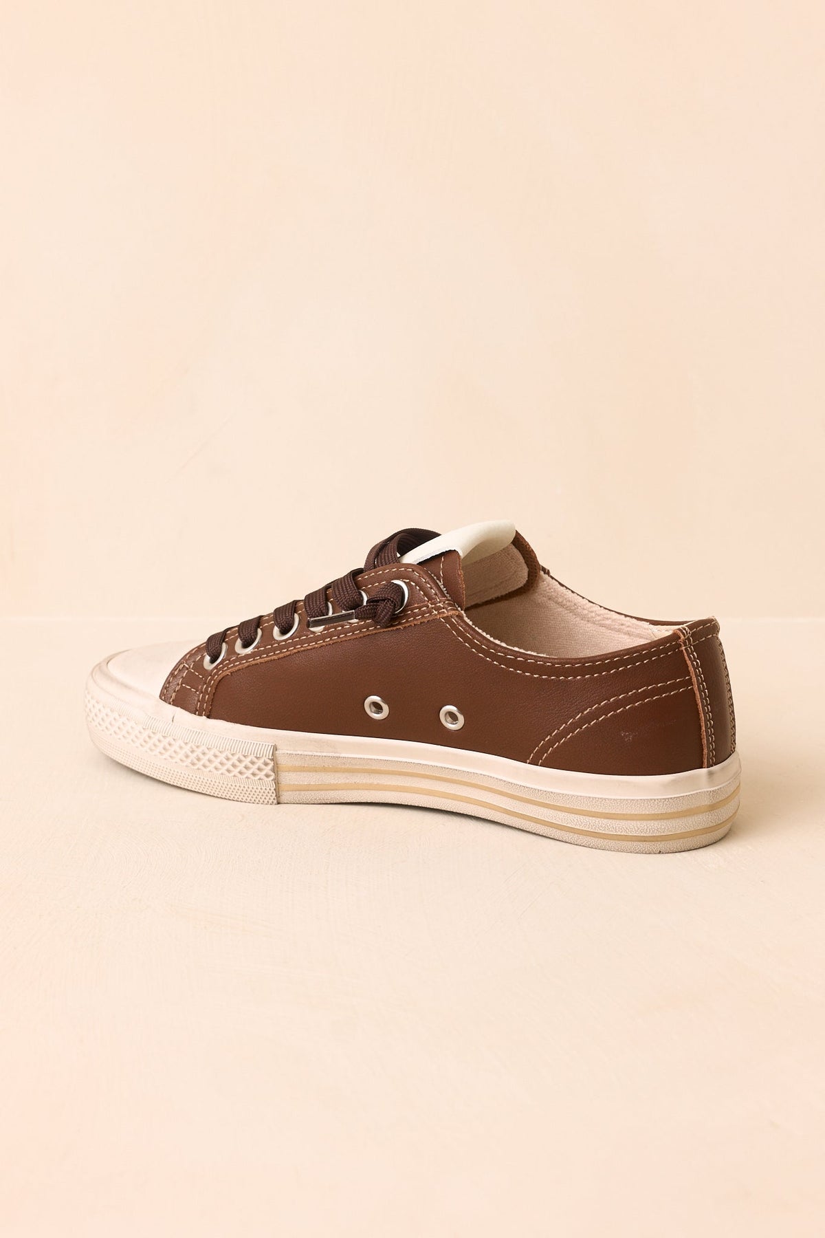 Zapatillas de cuero marrón chocolate