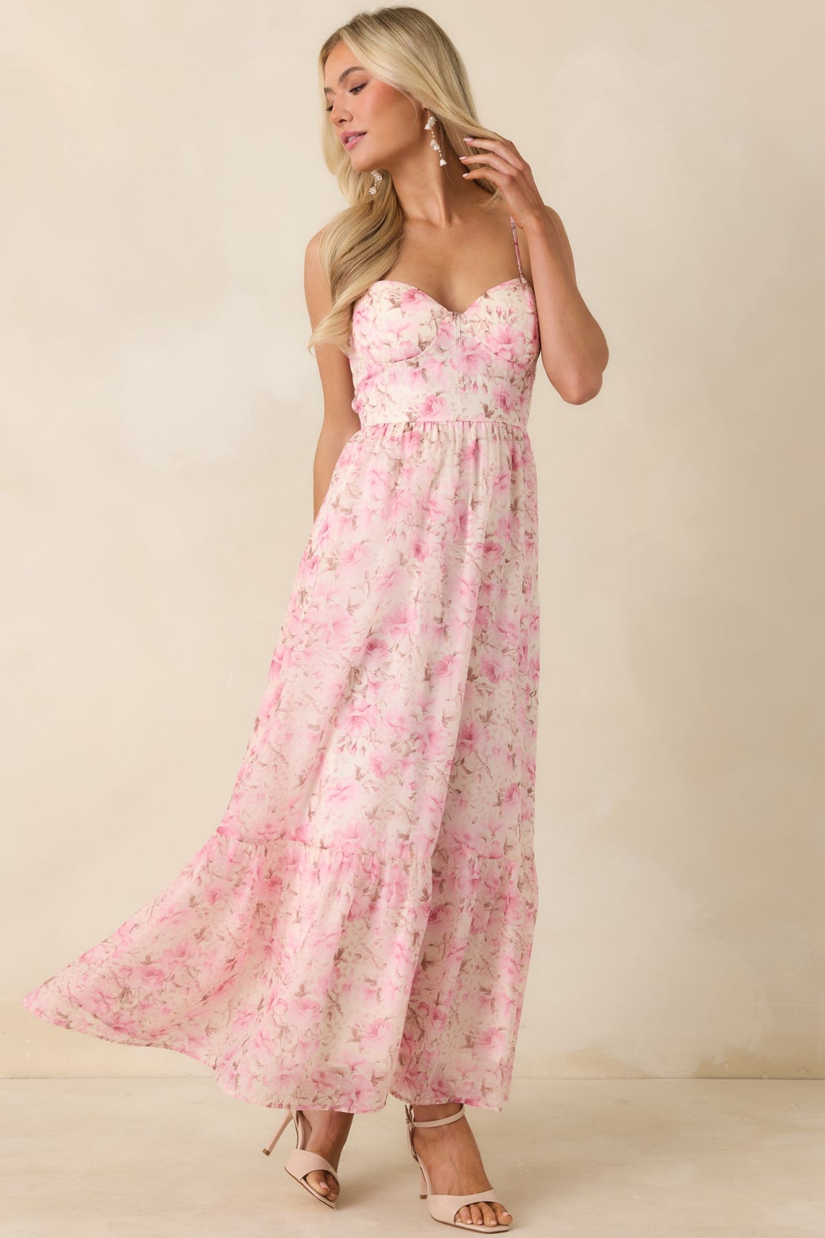 Vestido maxi romántico rosa floral con bustier Love Me Softly