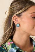 Pendientes cuadrados de botón dorados y azul claro Too Cute to Cancel – Brillo elegante para el día a día