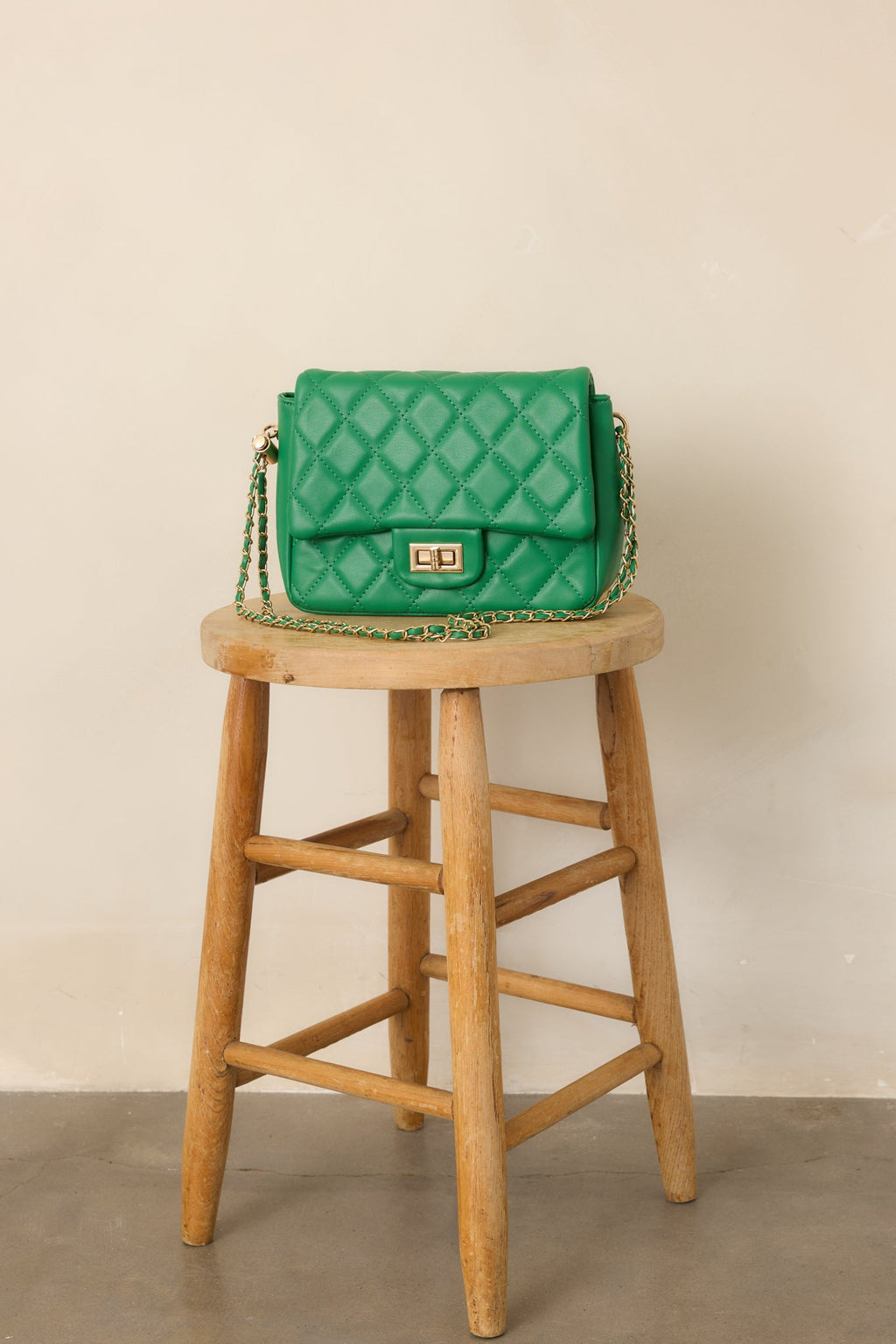 Bolso de mano verde elegante