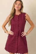 Vestido mini rojo vino con ribete en zigzag