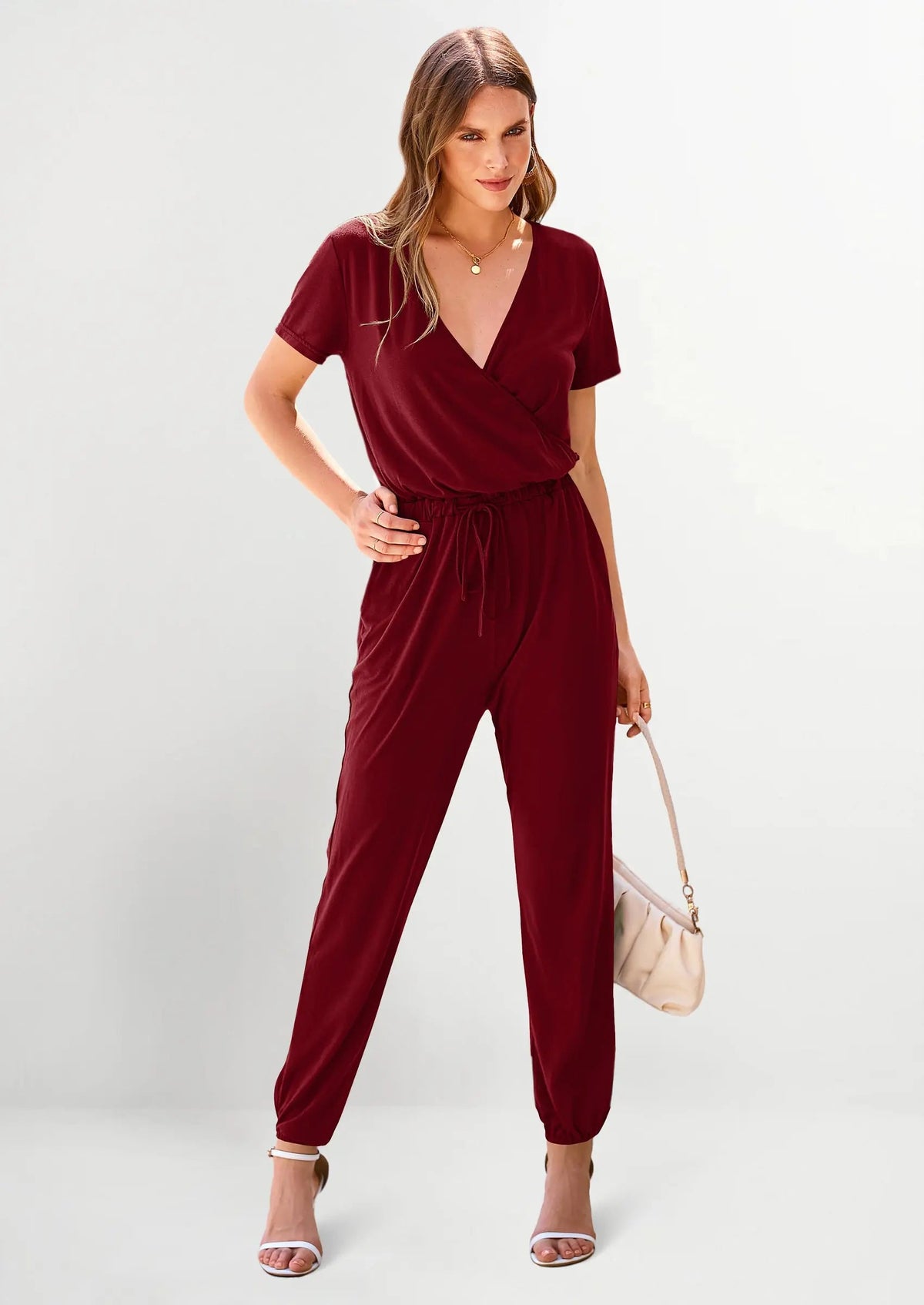 Mono elegante para mujer