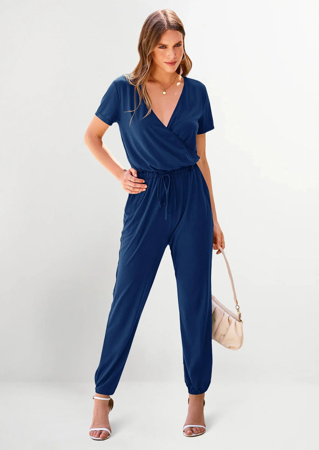 Mono elegante para mujer